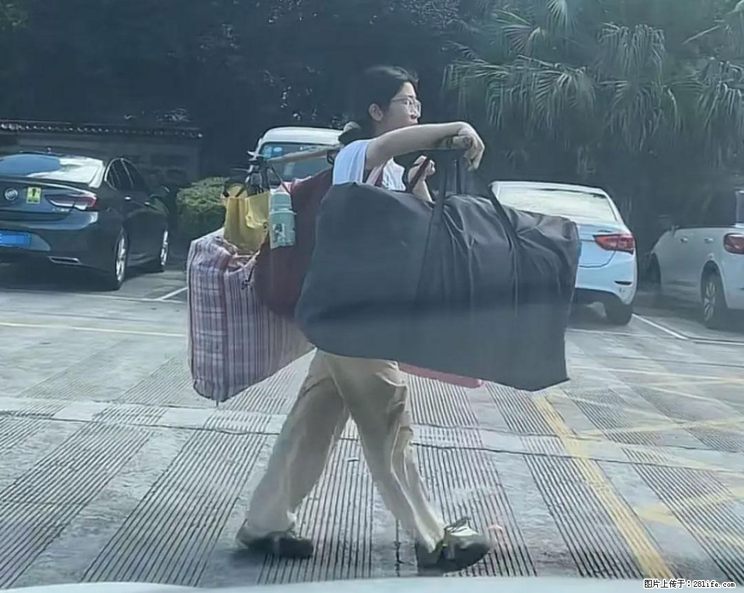全网追的“扁担女孩”，找了一份暑假工，时薪12元 - 平凉生活资讯 - 平凉28生活网 pl.28life.net